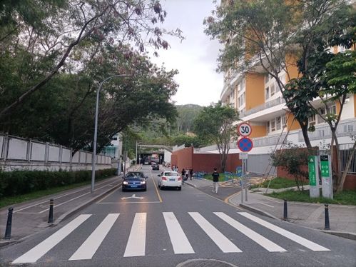 維修整治學校周邊道路 深圳市交通運輸局福田管理局打造舒心 開學季